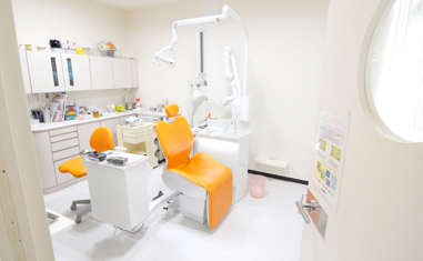 新柴又駅・木暮歯科クリニック・個室診療室