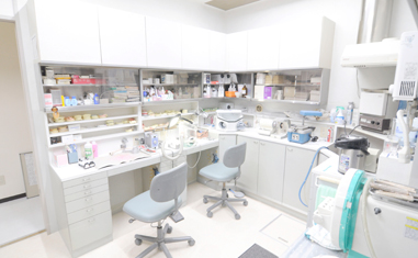 新柴又駅・木暮歯科クリニック・院内技工ルーム