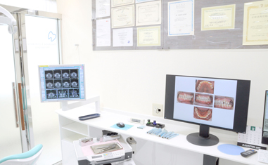 新柴又駅・木暮歯科クリニック・説明用PC